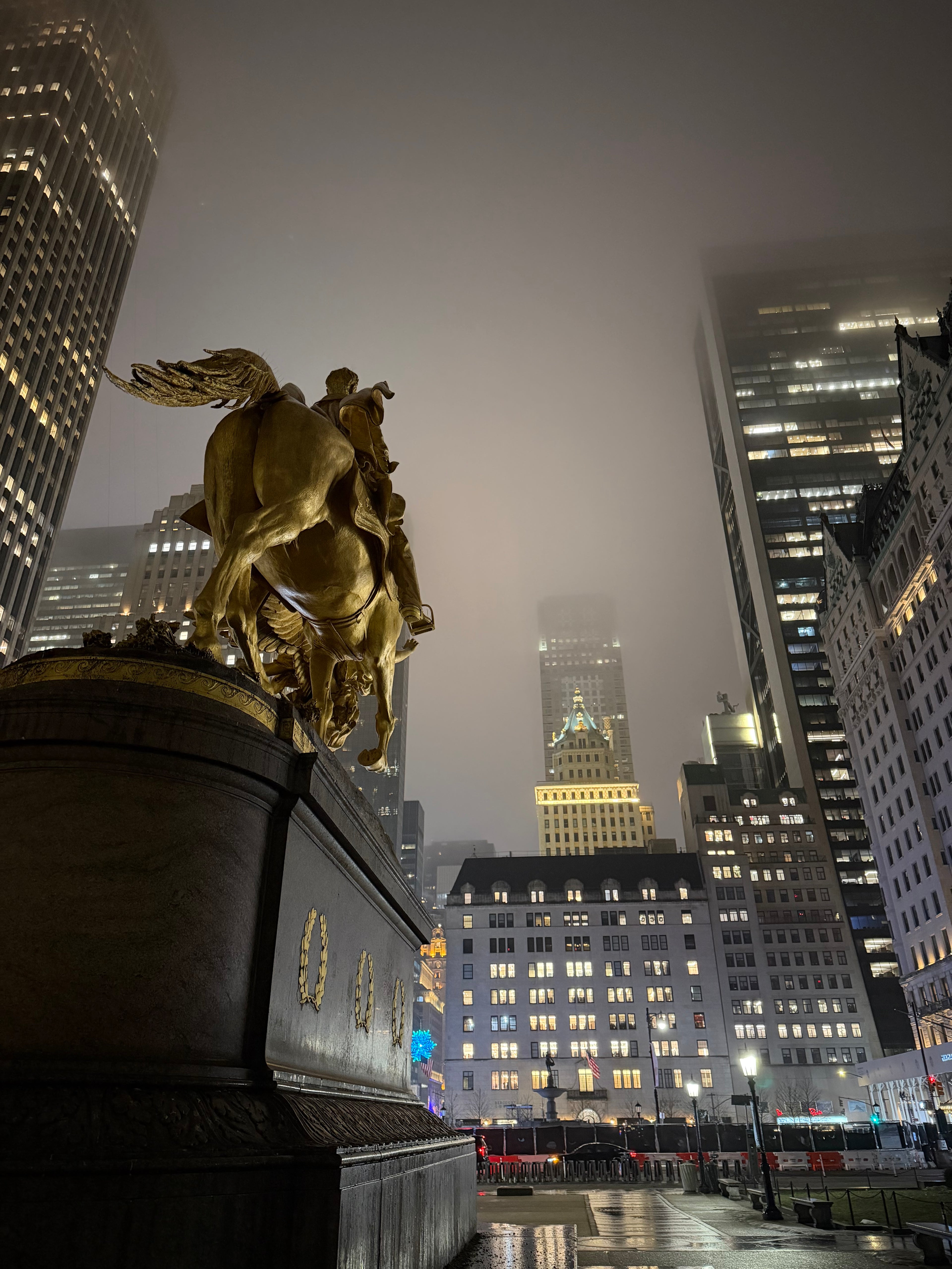 B015) Framed Poster Print (5th Av-59 St)